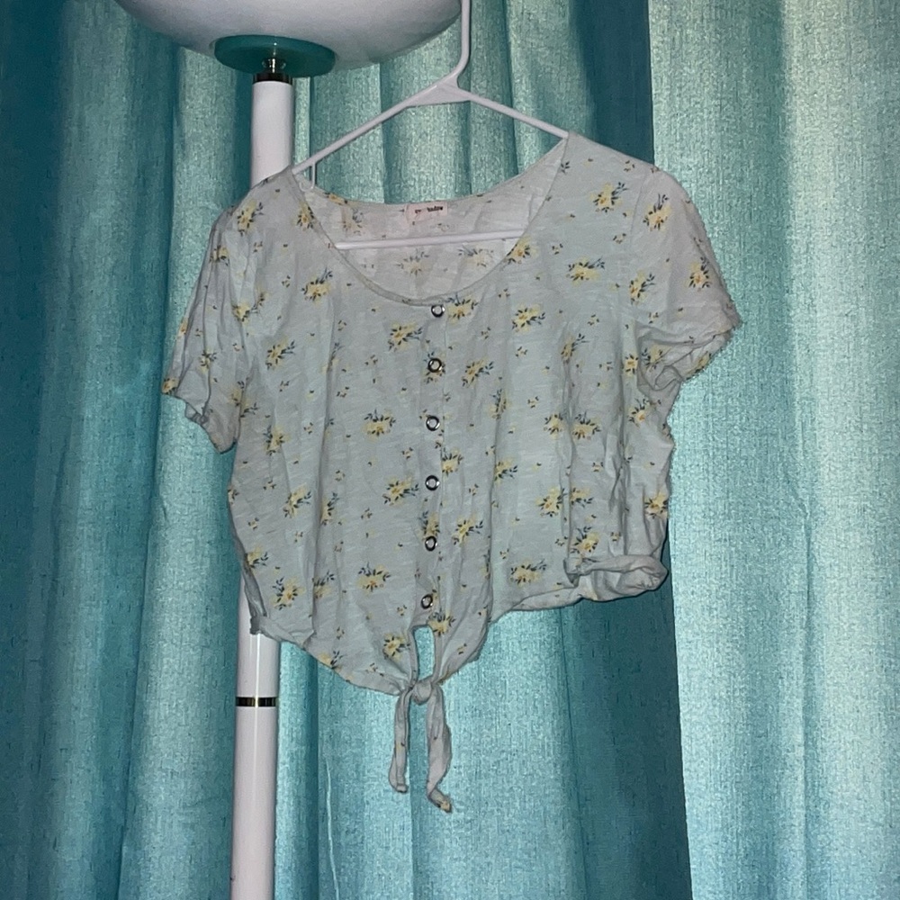 •blue floral crop top•